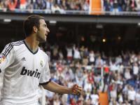 雄鹿引发争议！，东契奇官方宣布重要助攻新规全场沸腾不已