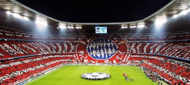 羽毛球赛场焦点！美国队对阵西班牙队，激战正酣，豪门对决再度上演