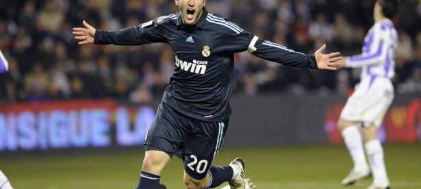 Uzi迎来十五赛季高光表现，MAD球迷沸腾！